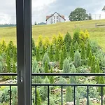 Ліонсгейт Клаб 부코벨