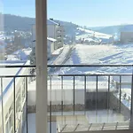 Ліонсгейт Клаб Hotel 3*